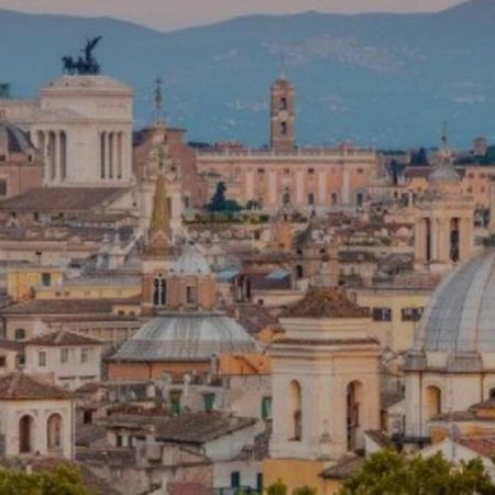 Accanto All'Autostrada Al Centro Tra Roma E Napoli Pontecorvo Exteriér fotografie
