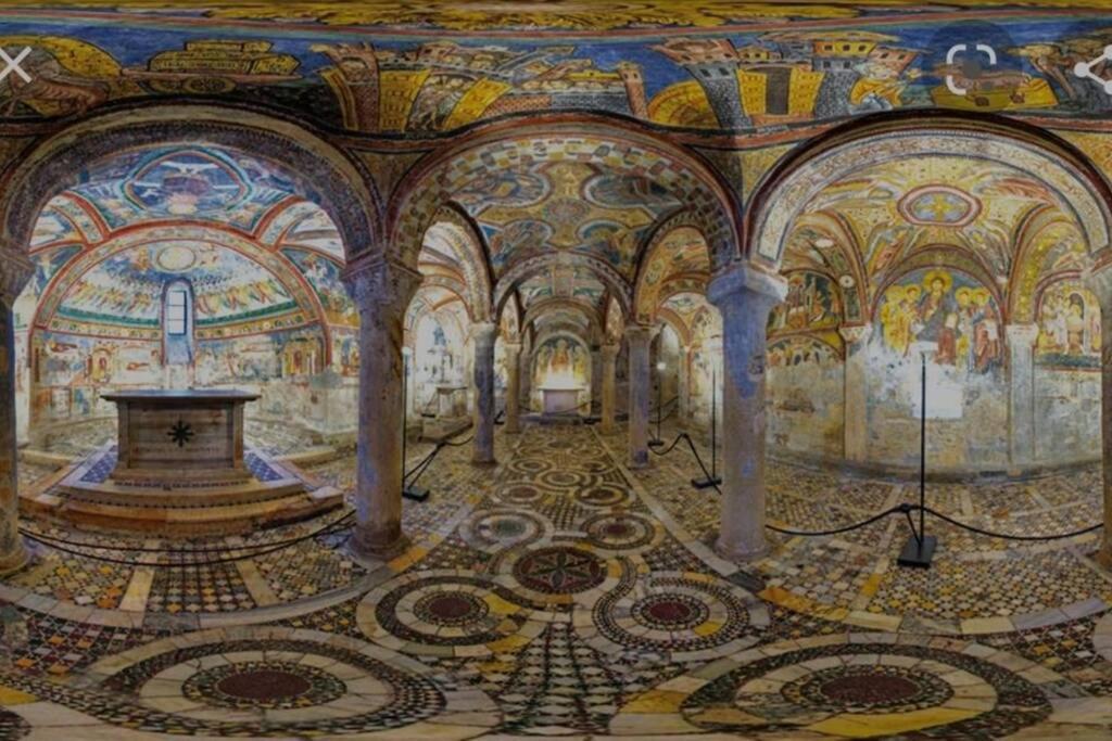 Accanto All'Autostrada Al Centro Tra Roma E Napoli Pontecorvo Exteriér fotografie
